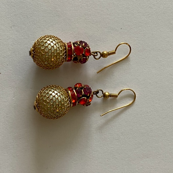 Imitation Pearl & Stones Vintage Costume Earrings - Picture 2 of 2